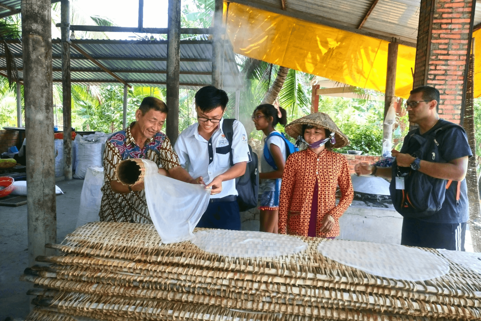Điểm qua 5 khu vui chơi Cần Thơ được yêu thích nhất khu-vui-choi-can-tho-lo-hu-tieu-truyen-thong