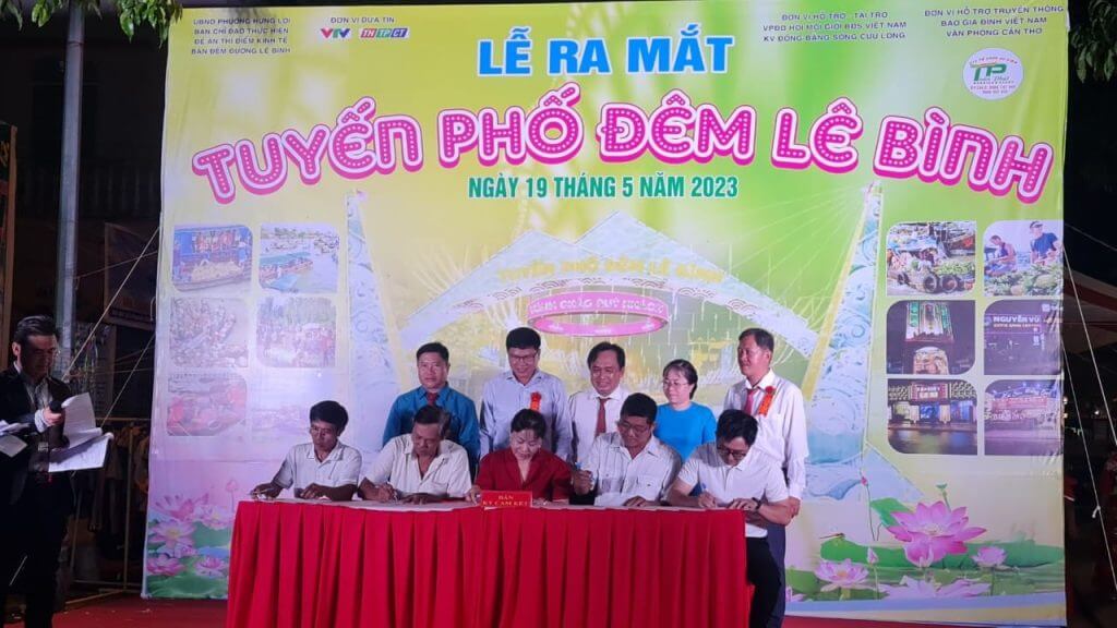 Đêm khai mạc tuyến phố đêm Lê Bình