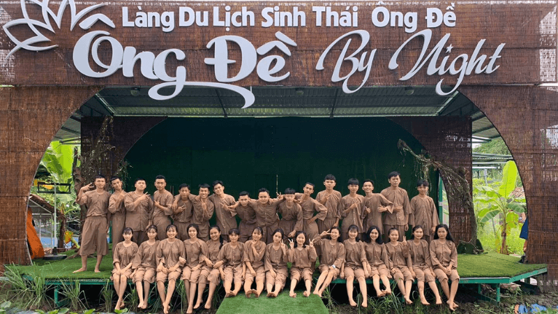 lang-du-lich-sinh-thai-ong-de